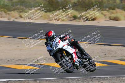 media/Oct-08-2022-SoCal Trackdays (Sat) [[1fc3beec89]]/Turn 10 (945am)/